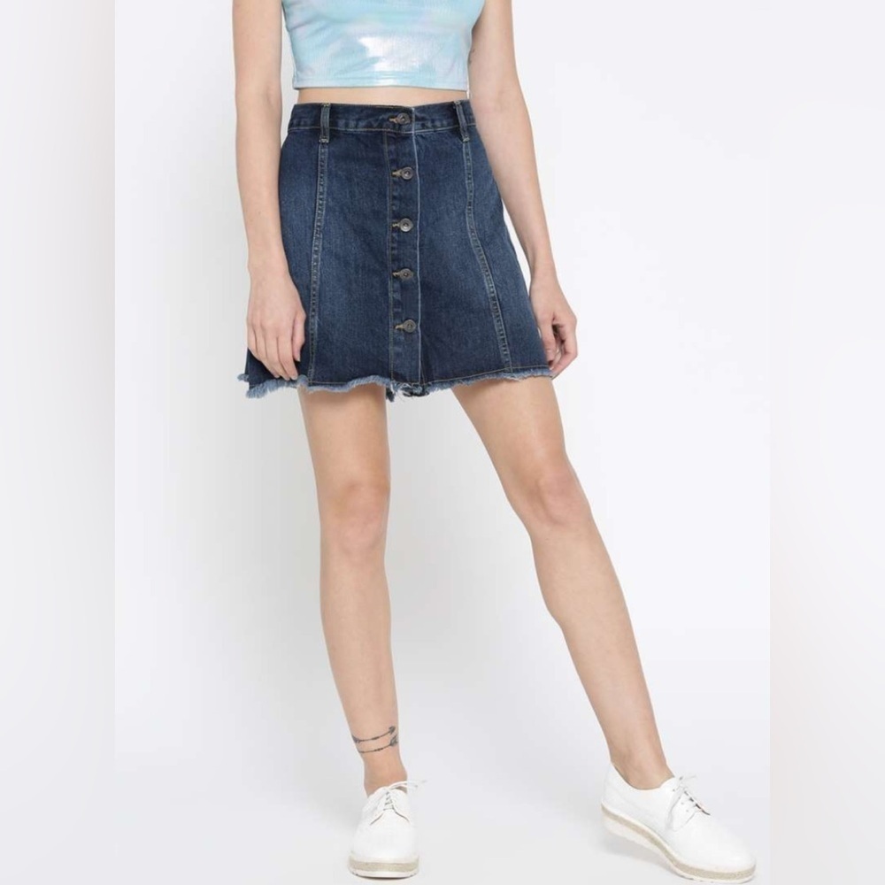 Forever 21 Denim Button-Front Skirt EUC Like New! - Picture 9 of 9